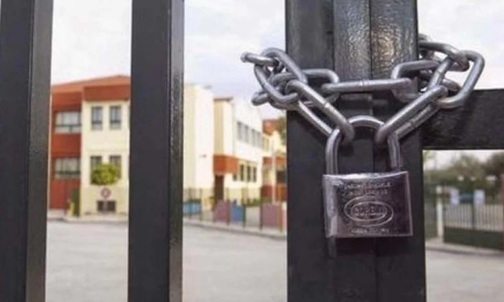 Σε κλοιό καύσωνα η χώρα – Τα σχολεία που θα παραμείνουν κλειστά